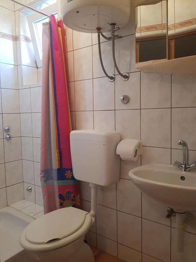 Apartments By The Sea Lopar Luaran gambar